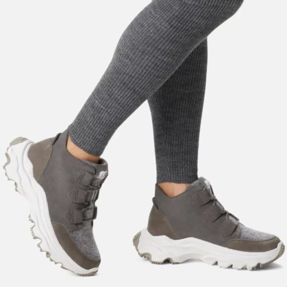 Sorel Kinetic Breakthru Grey Quarry Sneakers Ankle Bootie Boots Shoes Flat 6 NEW - Picture 1 of 10